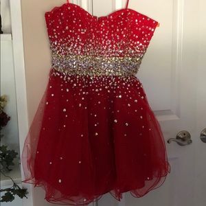 NWOT MORI LEE sz 14 red sequin/stone formal dress
